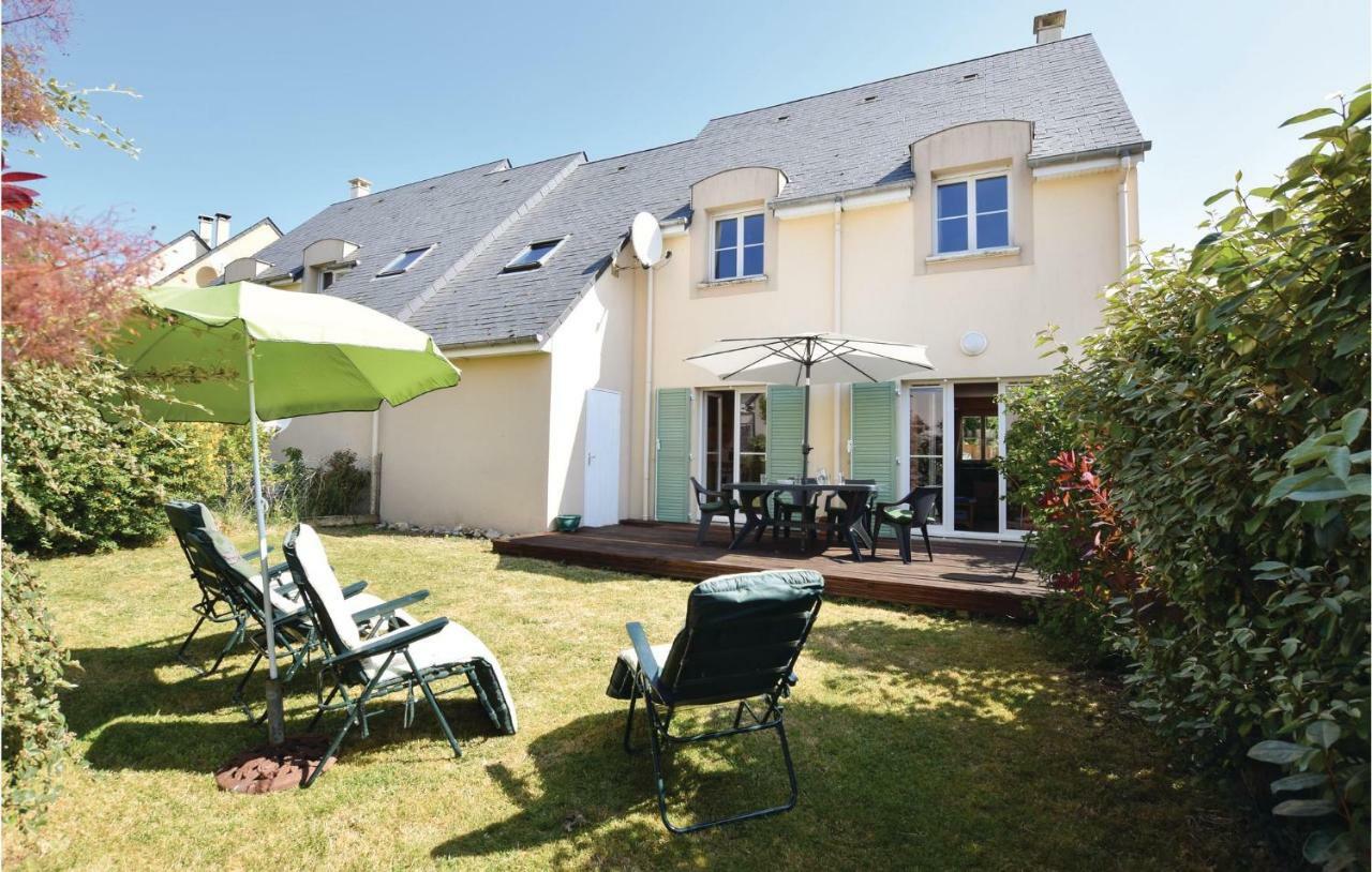 4 Bedroom Cozy Home In Port-En-Bessin-Huppain Exterior photo